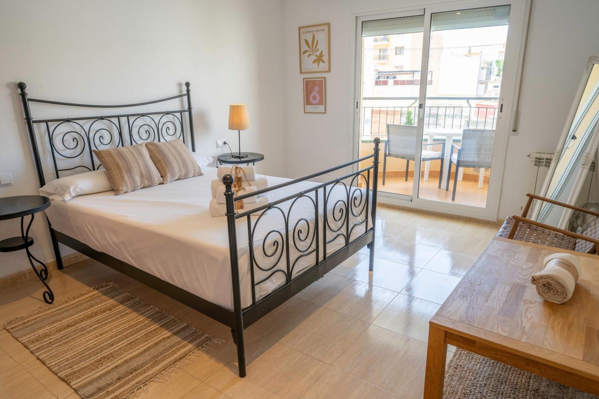 Homeholidaysrentals Atico Ocean Pineda de Mar Exterior photo